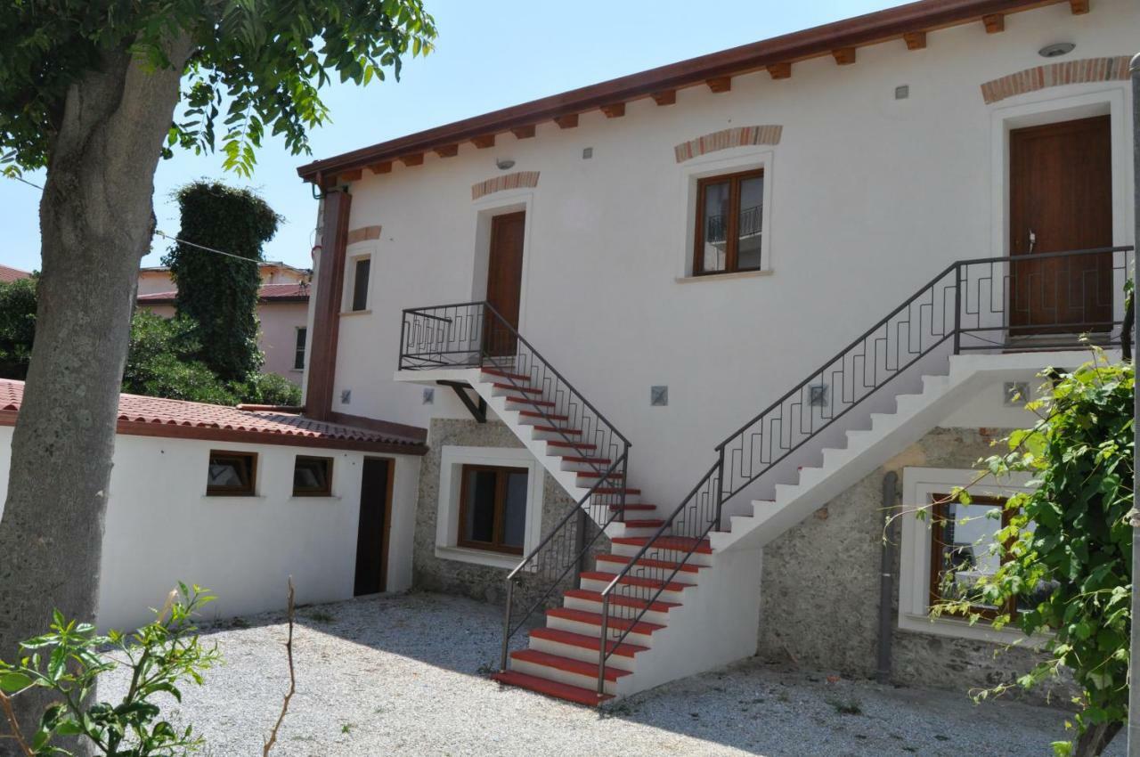 فاليرنا B&B Villa Marsico المظهر الخارجي الصورة
