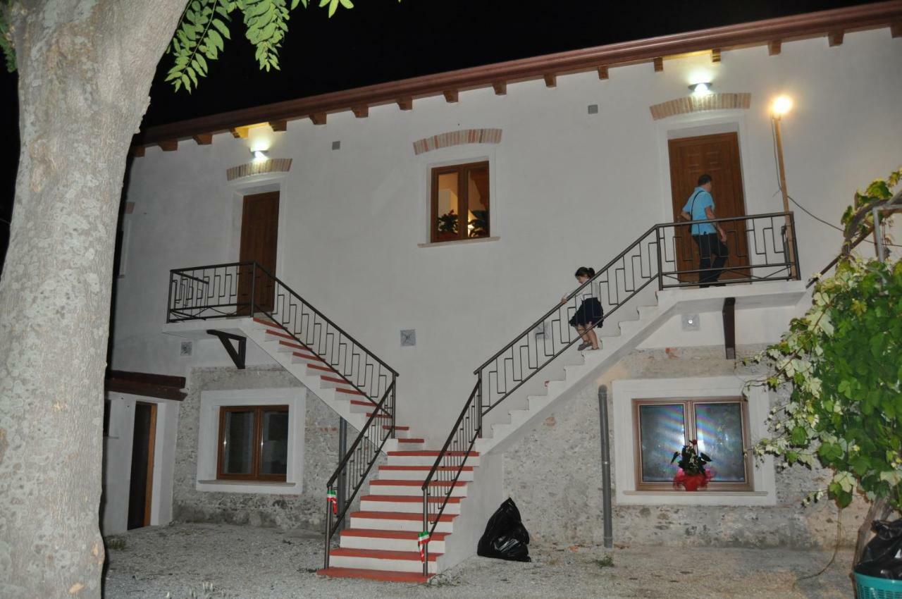 فاليرنا B&B Villa Marsico المظهر الخارجي الصورة
