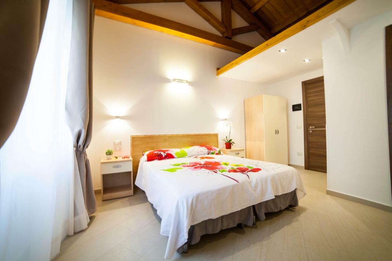 فاليرنا B&B Villa Marsico المظهر الخارجي الصورة