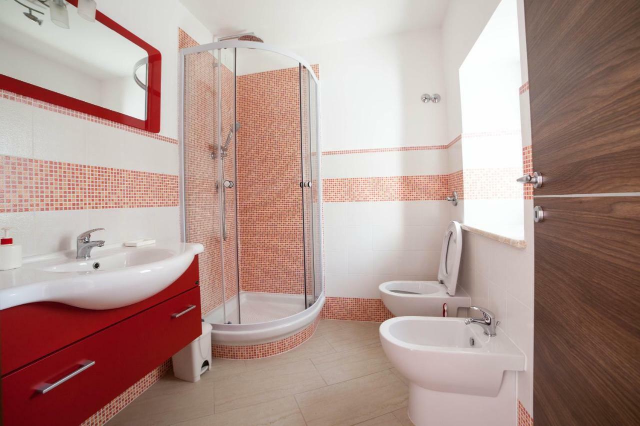 فاليرنا B&B Villa Marsico المظهر الخارجي الصورة