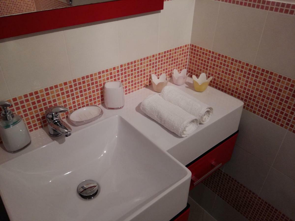 فاليرنا B&B Villa Marsico المظهر الخارجي الصورة